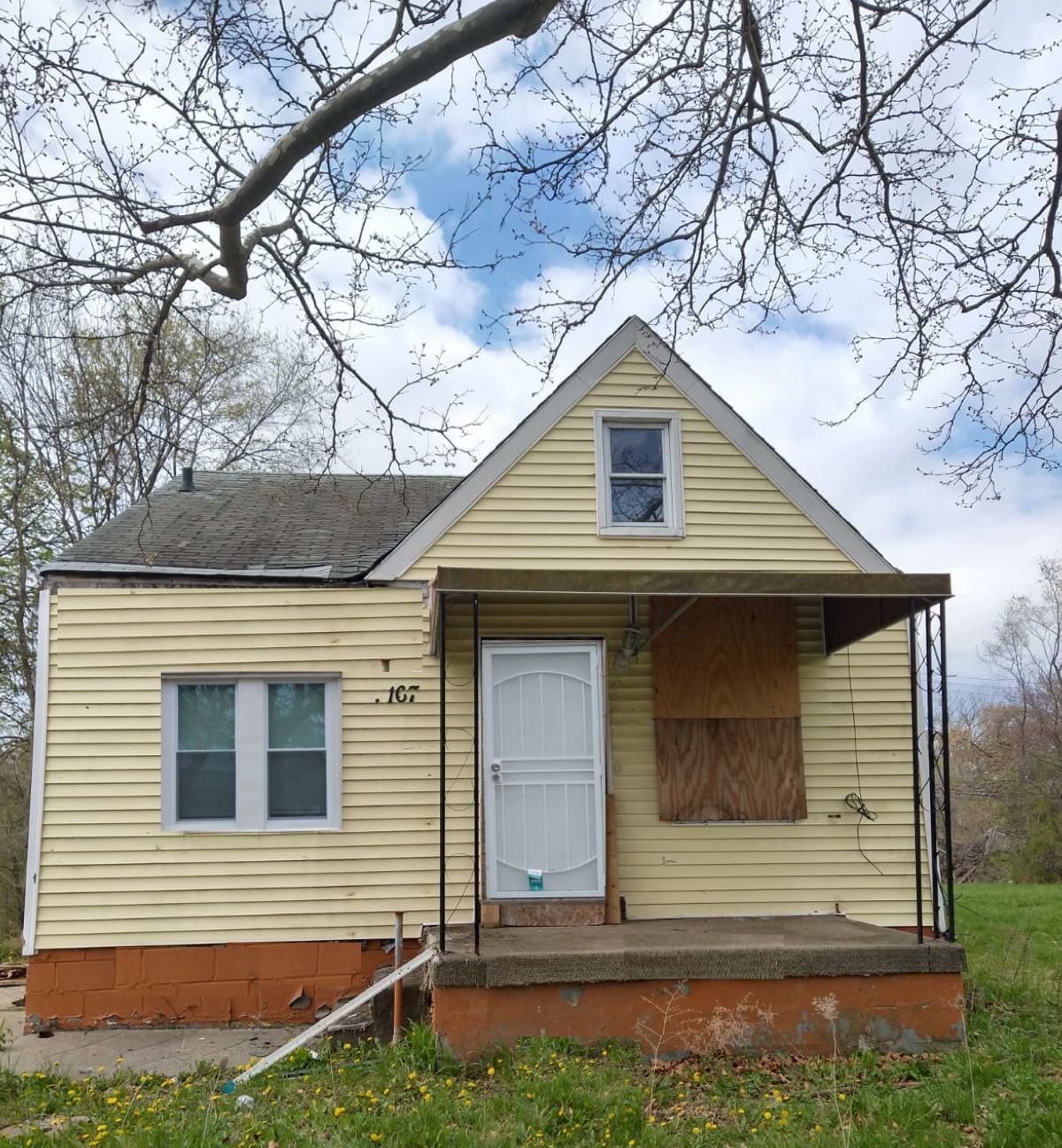 Foto de 9167 Grandmont St., Detroit, MI, 48228